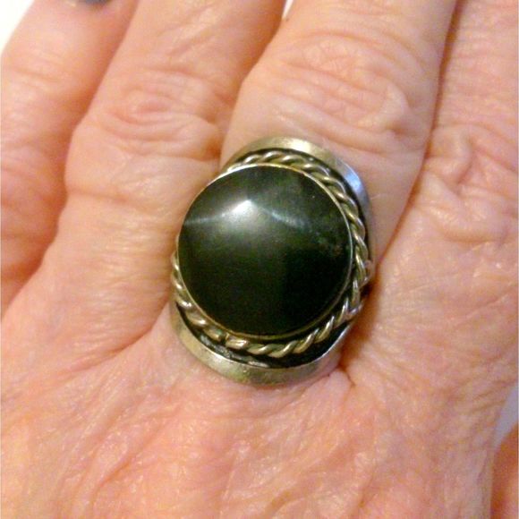 Vintage Black Onyx Boho Inspired Adjustable Silver Tone Ring - Picture 4 of 4